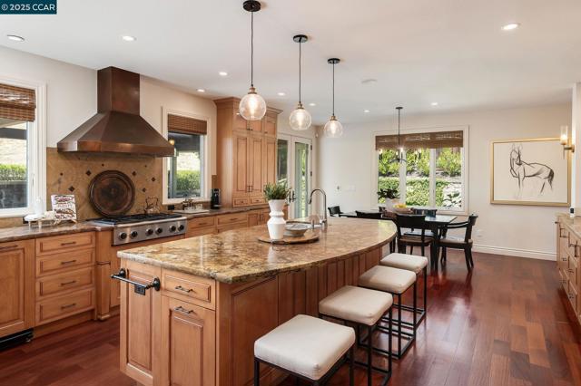 129 Alta Vista Way, Danville CA: https://media.crmls.org/mediaz/4614b9f3-bc00-48aa-9d77-fa49a0d26a08.jpg