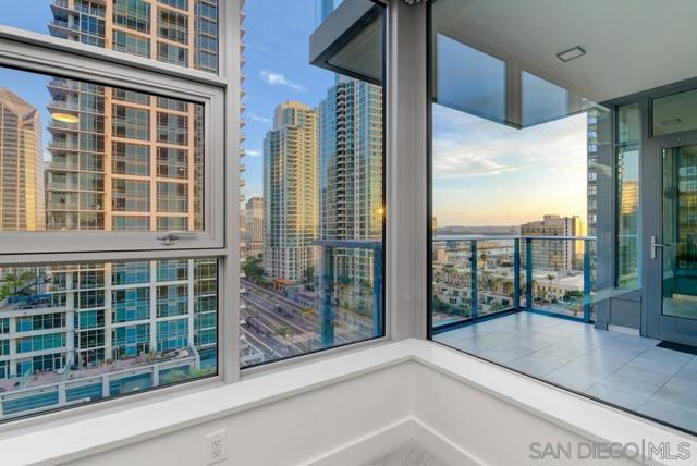 1388 Kettner Blvd, San Diego CA: https://media.crmls.org/mediaz/46150924-c4b2-4021-bb8d-f1ea45d92bd1.jpg