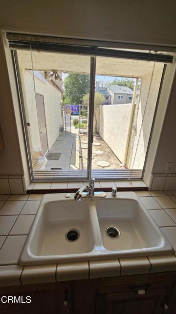 962 Lighthouse Way, Port Hueneme CA: https://media.crmls.org/mediaz/46157e7e-56d2-4906-9bb6-1310741552f8.jpg