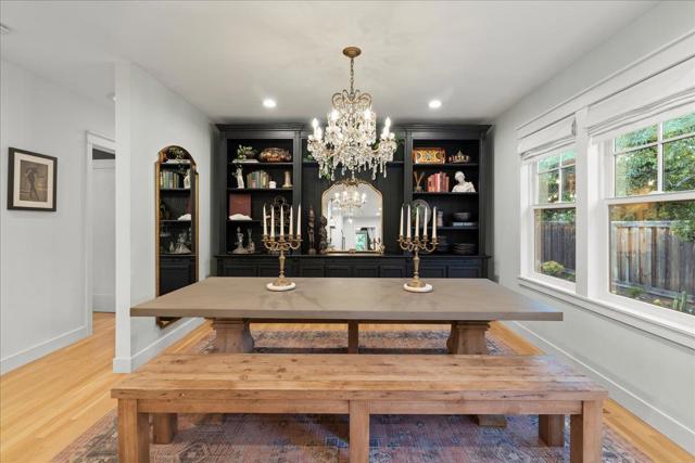 15415 Winchester Boulevard, Monte Sereno CA: https://media.crmls.org/mediaz/4615e726-f9c7-4c57-a3d0-7e38fc2c4d74.jpg
