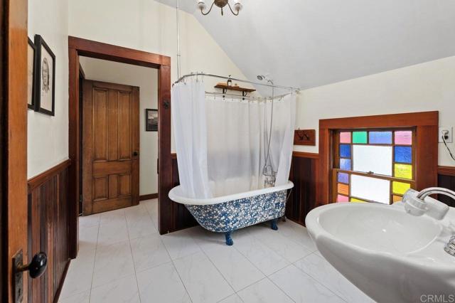 Detail Gallery Image 24 of 45 For 2641 Massachusetts Ave, Lemon Grove,  CA 91945 - 5 Beds | 2 Baths