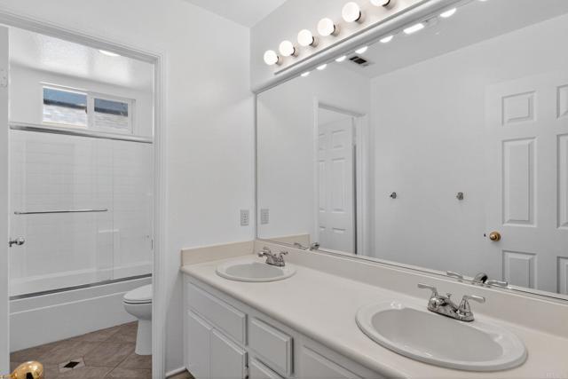 Detail Gallery Image 17 of 35 For 2776 W Canyon Ave, San Diego,  CA 92123 - 4 Beds | 3 Baths