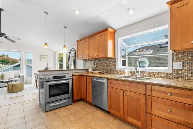 407 Seabright Avenue, Santa Cruz CA: https://media.crmls.org/mediaz/46172210-e680-4527-8393-b9b5c39a8666.jpg