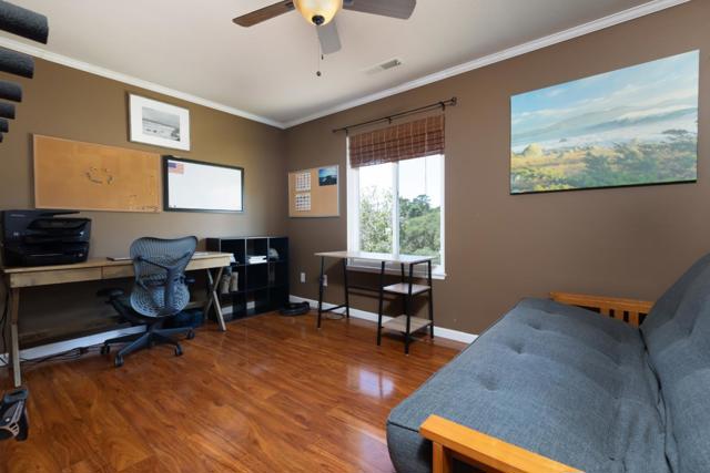 14892 Blue Oak Place, Salinas CA: https://media.crmls.org/mediaz/46191da5-8907-4a24-860b-9e75313f4c72.jpg