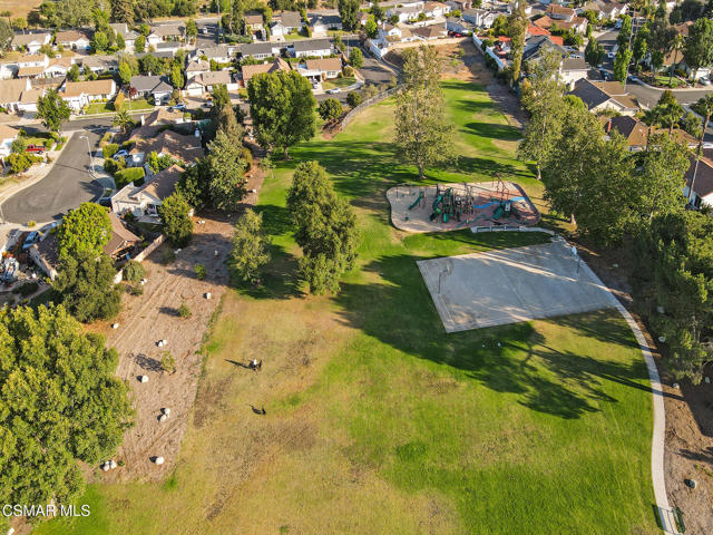 898 Oakmound Avenue, Newbury Park CA: https://media.crmls.org/mediaz/46191f32-6d71-4060-8378-857e86db3c1a.jpg