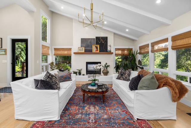 101 Endlich Drive, Santa Cruz CA: https://media.crmls.org/mediaz/461974f5-fe1f-41b0-b6ed-34014495bc95.jpg