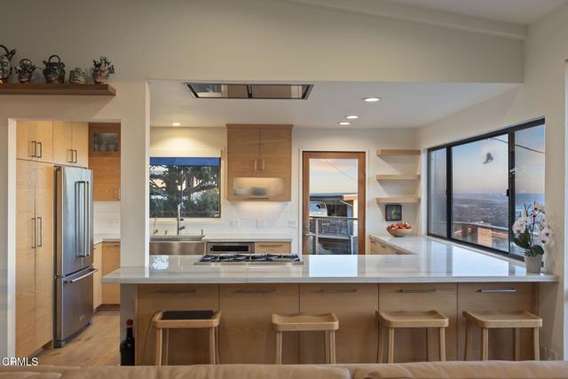 Detail Gallery Image 4 of 59 For 496 Lupine Way, Ventura,  CA 93001 - 2 Beds | 2 Baths