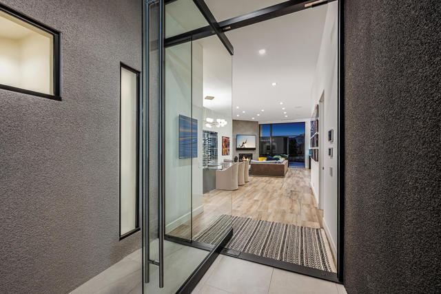 172 Wikil Place, Palm Desert CA: https://media.crmls.org/mediaz/461cdbf0-e5dd-4611-9e0f-84b87b767050.jpg
