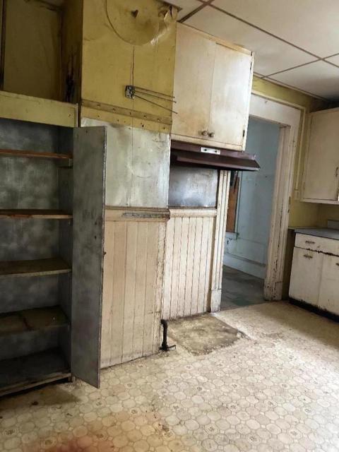 417 E Saint James Street, San Jose CA: https://media.crmls.org/mediaz/461d321e-776f-4bd7-9c5f-f444fb223f3f.jpg