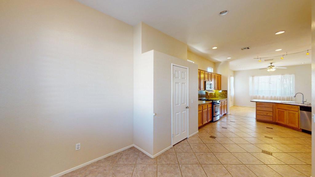 MLS #219138590DA image #18