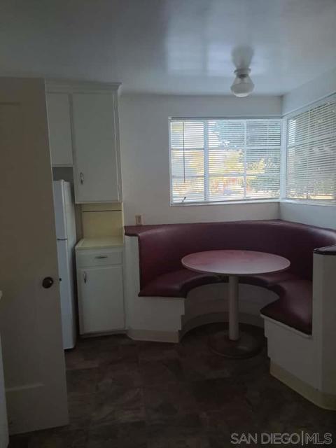 33 35 George St, San Jose CA: https://media.crmls.org/mediaz/461dcdc2-37ab-49a6-9d2f-504c77b4d196.jpg