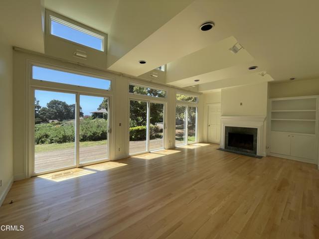45300 Headlands Drive, Mendocino CA: https://media.crmls.org/mediaz/461ef106-cd73-4a89-8829-357002aeb8c2.jpg