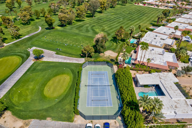 39060 Kilimanjaro Court, Palm Desert CA: https://media.crmls.org/mediaz/461f2908-6afc-4aa6-bba1-eb746f4caafe.jpg