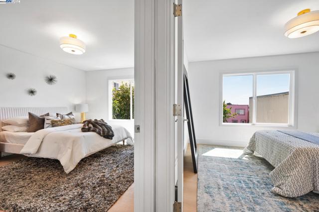 282 Bright St, San Francisco CA: https://media.crmls.org/mediaz/461f3254-250c-4edc-a0e6-e08fc38c7459.jpg