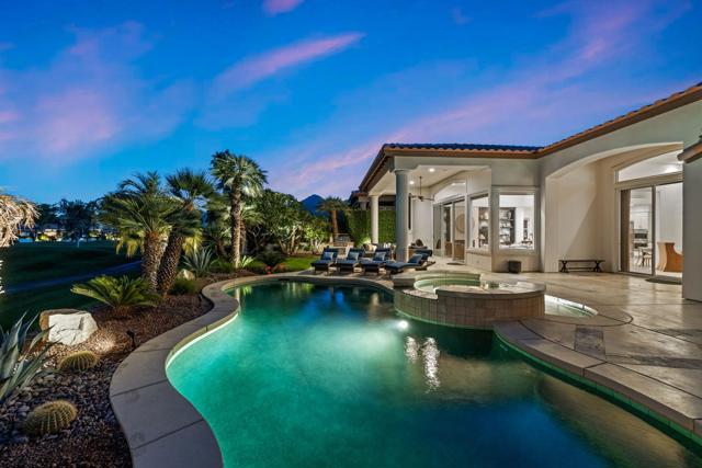 49606 Montana Way, La Quinta CA: https://media.crmls.org/mediaz/461fb33b-7184-48d8-abbd-ae90e5d5de99.jpg