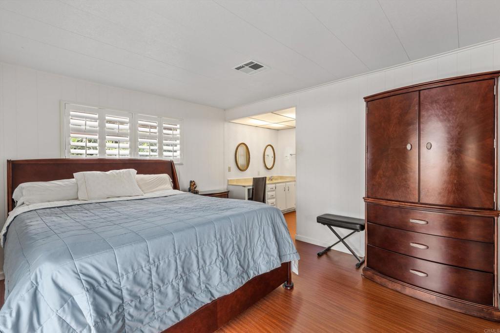 3535 Linda Vista Drive - photo 20