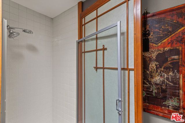 465 N Calle Rolph, Palm Springs CA: https://media.crmls.org/mediaz/4621700d-5221-4df9-a253-8c36f37e99e4.jpg