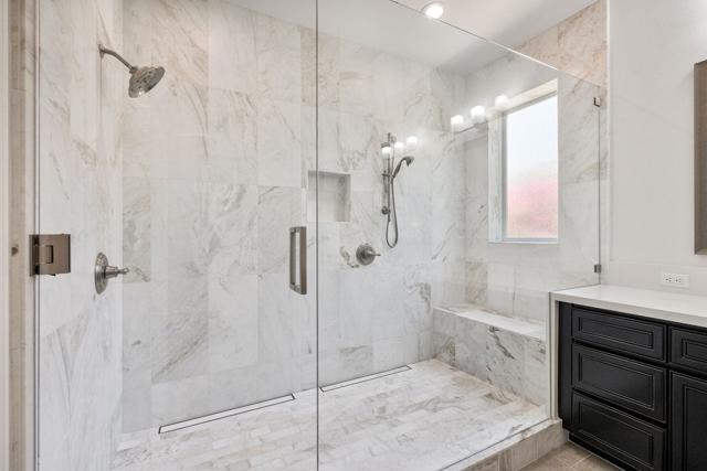 80813 Calle Azul, La Quinta CA: https://media.crmls.org/mediaz/4621b7d6-c656-4106-a679-9db34aa92ced.jpg