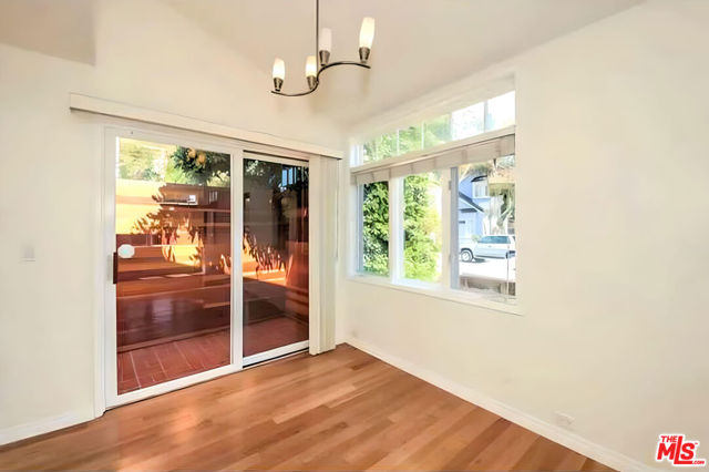 653 Marine Street photo 29