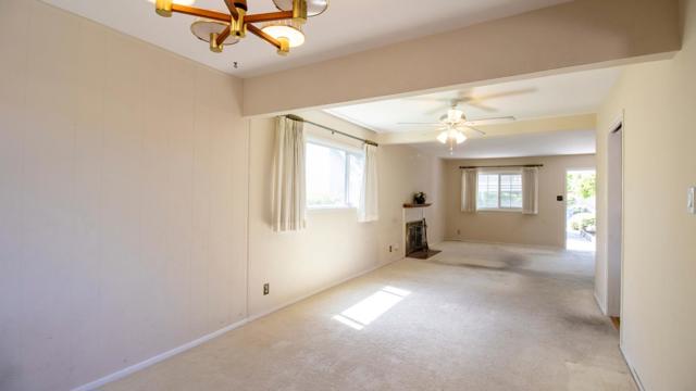 602 Chesterton Avenue, Belmont CA: https://media.crmls.org/mediaz/4622648b-170d-4e3e-b05b-ed87dce94ed6.jpg
