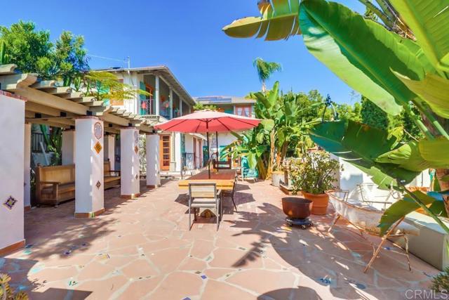 Detail Gallery Image 3 of 73 For 3014 Xenophon St, Point Loma,  CA 92106 - 5 Beds | 3 Baths