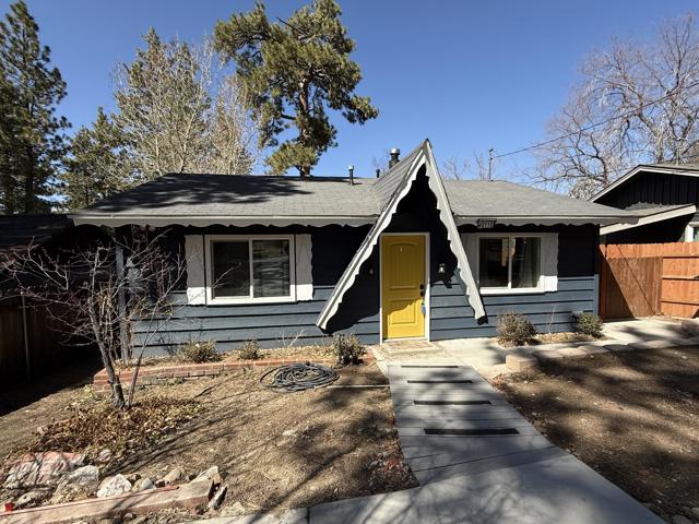 40110 Highland Road, Big Bear CA: https://media.crmls.org/mediaz/462363fc-0b05-4794-b133-3c95b313434b.jpg