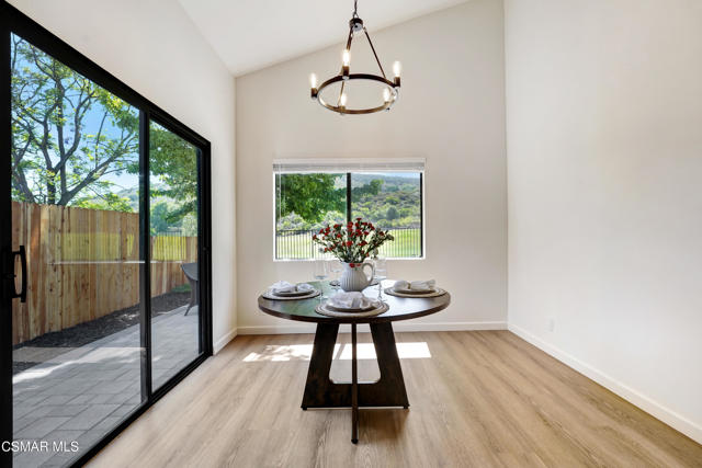 4188 Minnecota Drive, Thousand Oaks CA: https://media.crmls.org/mediaz/46243808-5c68-455c-9c4e-c715ef3fb54f.jpg