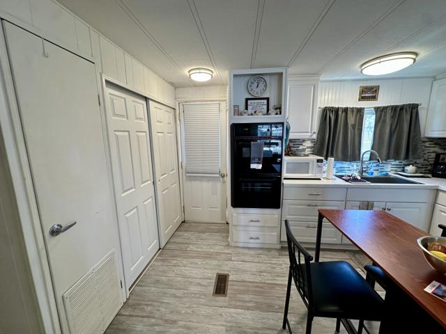 32660 Bloomfield Avenue, Thousand Palms CA: https://media.crmls.org/mediaz/46246263-ca2a-4c02-8582-4076259aea9c.jpg