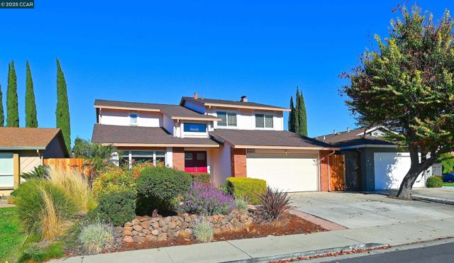 5091 Saint Celestine Ct, Concord CA: https://media.crmls.org/mediaz/462507a5-b080-4270-90d1-18d24a75d0cc.jpg