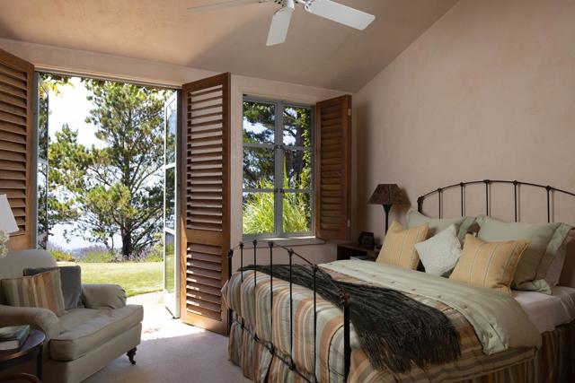 3200 Red Wolf Drive, Carmel CA: https://media.crmls.org/mediaz/4626f179-762f-41f1-82fb-03e54cb4676f.jpg