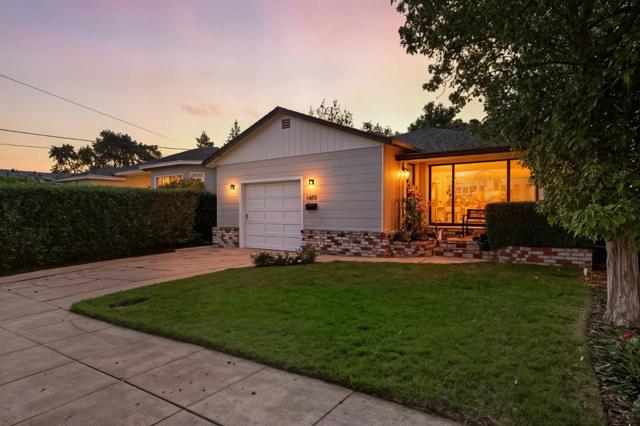 1463 Greenwood Avenue, San Carlos CA: https://media.crmls.org/mediaz/4628276d-1b0e-4f75-a095-03d4106fe380.jpg