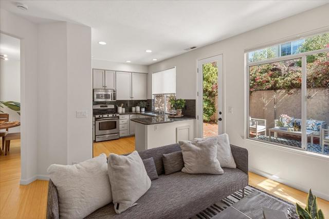 205 Houghton Street, Mountain View CA: https://media.crmls.org/mediaz/4628ccd1-a0dc-43f1-abad-6c8be9a01c46.jpg