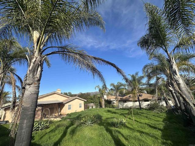 Detail Gallery Image 6 of 32 For 13907 Maxfield Rd, Jamul,  CA 91935 - 3 Beds | 2/1 Baths