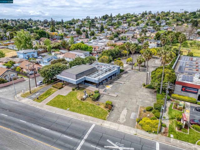 Image 17 of 21 For 3201 Sonoma Blvd