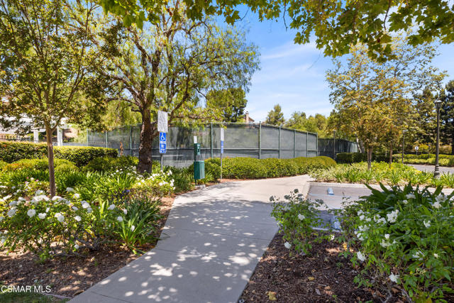 3206 Clarita Court, Thousand Oaks CA: https://media.crmls.org/mediaz/462a75c4-2296-4fab-9d1c-6fe495532cd0.jpg