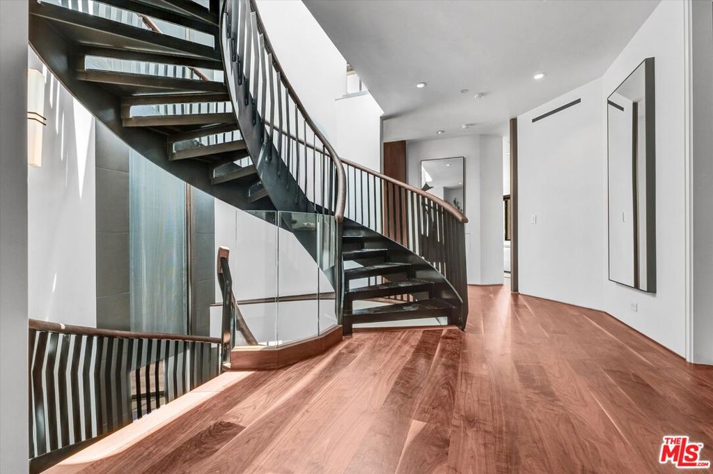 MLS #26858909 image #22