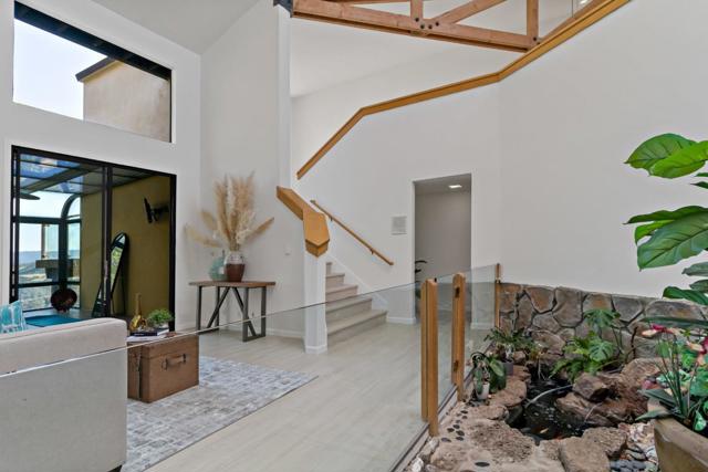 131 Los Vientos Way, San Carlos CA: https://media.crmls.org/mediaz/462b9568-6f67-4d50-942b-4795565eba14.jpg