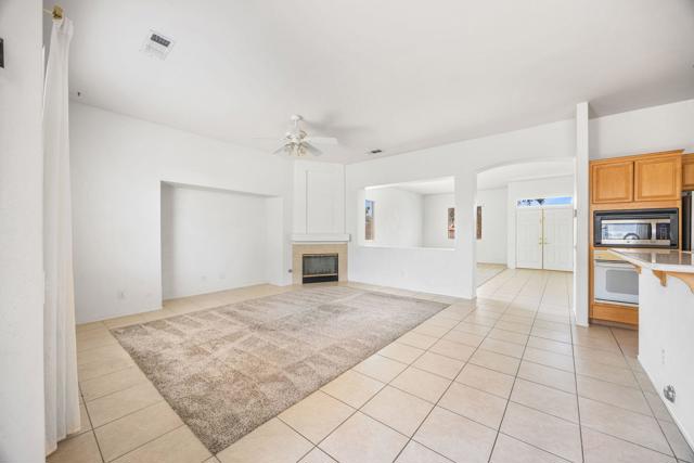 79110 Victoria Drive, La Quinta CA: https://media.crmls.org/mediaz/462bd3b8-cc4c-4363-9669-4feb6b3c2e27.jpg