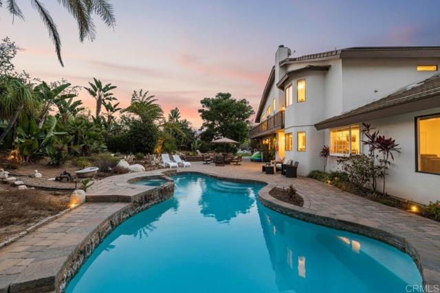 31121 Stardust Ln, Valley Center CA: https://media.crmls.org/mediaz/462c43aa-6e66-4f77-a6c2-7e817ca3a324.jpg