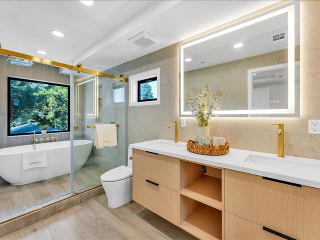 883 Rorke Way, Palo Alto CA: https://media.crmls.org/mediaz/462c5f00-b3ba-4ef0-ba6c-2ee4dc0b4b68.jpg