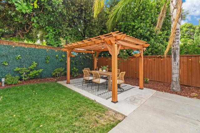 850 Las Palmas Drive, Santa Clara CA: https://media.crmls.org/mediaz/462c842c-9e2f-4cbe-ae22-1e62cfab7cbc.jpg