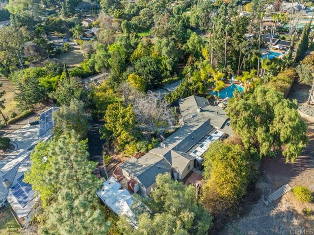 10880 Hess Drive, La Mesa CA: https://media.crmls.org/mediaz/462cf3f3-3510-4bb8-91c5-5c0bef41fc2f.jpg
