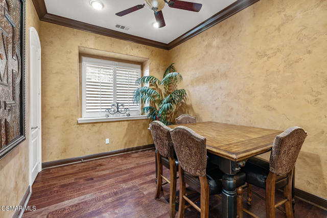 1728 Bluesage Court, Simi Valley CA: https://media.crmls.org/mediaz/462e5593-5140-4479-9286-550edb51dda3.jpg