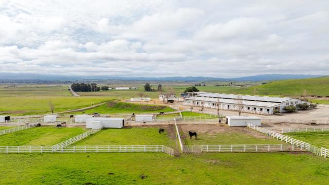 6033 Dagnino Road, Livermore CA: https://media.crmls.org/mediaz/462e9bc4-f113-4e40-b2b7-09e1b6715013.jpg