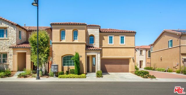 20659 W Beech Circle, Porter Ranch CA: https://media.crmls.org/mediaz/462f1478-4127-4d2f-b152-4c00ecae7886.jpg