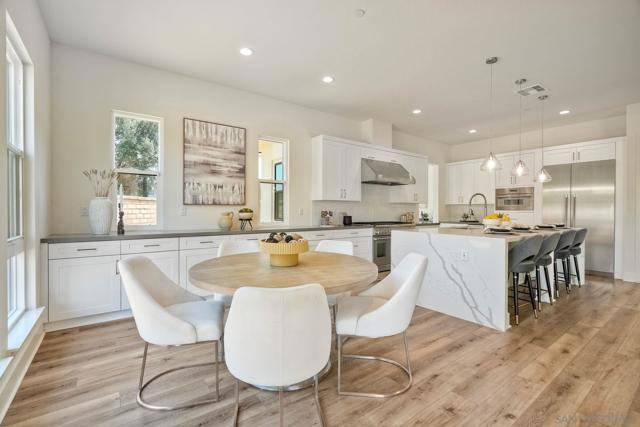 16350 Sage Trails Ct, Poway CA: https://media.crmls.org/mediaz/462f8b72-1334-409b-a60b-245e92be80e9.jpg