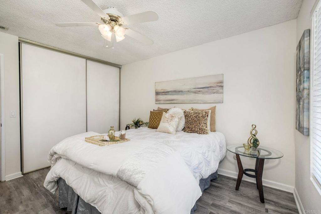 4545 Golden Ridge Dr - photo 19