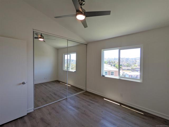 9347 Kahlua Way, Spring Valley CA: https://media.crmls.org/mediaz/4630a897-343e-4846-9a63-3b6449ecd68e.jpg