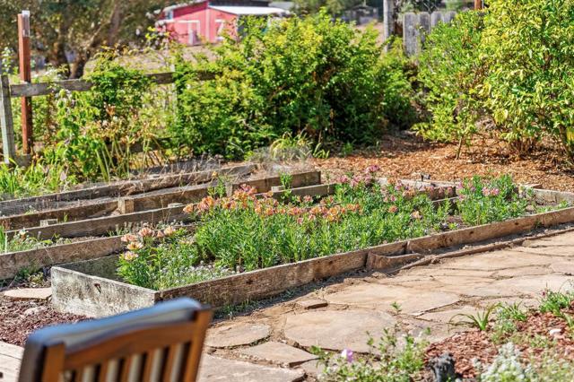 175 Merry Lane, Aptos CA: https://media.crmls.org/mediaz/4630dd38-dd1e-4d4b-95b3-2a1dc44b3ccb.jpg