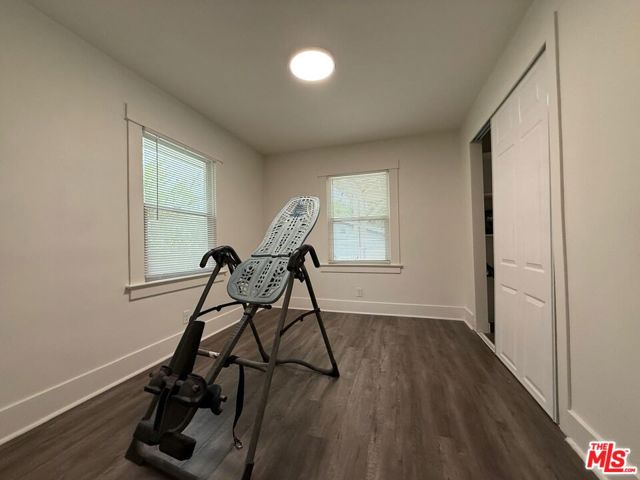 6520 Valmont Street, Tujunga CA: https://media.crmls.org/mediaz/46318cde-1c70-48fa-85c3-37ab960ab582.jpg